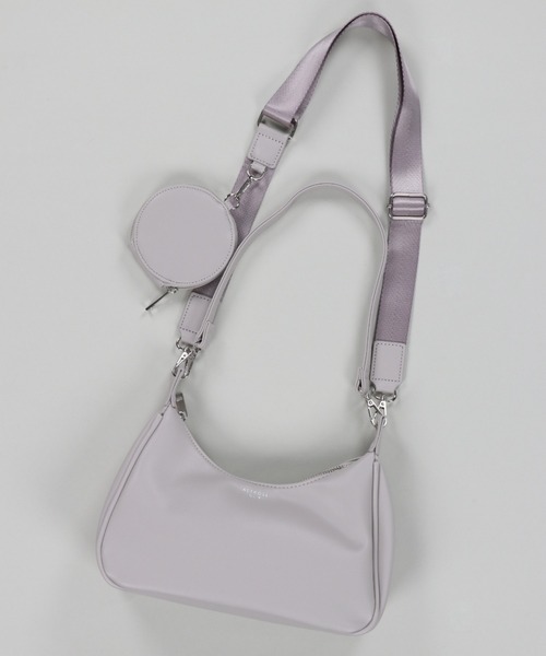 SPINNS（スピンズ）の「【2WAY仕様】ミニポーチ付き フェイクレザーショルダーバッグ（ショルダーバッグ・レディース・ブラック/グレー/アニマル・ONESIZE）」の21枚目の写真