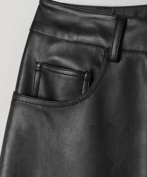 JEANASIS（ジーナシス）の「ヴィーガンレザーハーフパンツ/254851（その他パンツ・レディース・ブラック・SMALL/MEDIUM）」の5枚目の写真