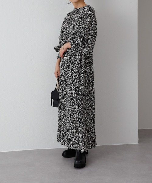 COLONY 2139（コロニートゥーワンスリーナイン）の「【WEB・一部店舗限定】小花柄2wayスキッパーワンピース（ワンピース・レディース・ブラック/グリーン・FREE）」の5枚目の写真