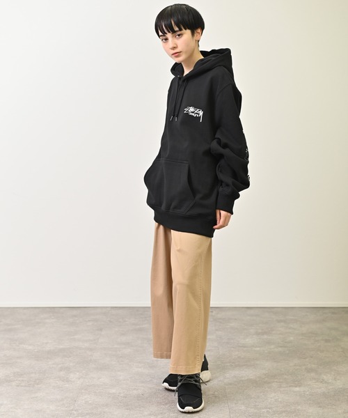 STUSSY（ステューシー）の「STUSSY (ステューシー)  RANSOM ロゴ長袖プルオーバーパーカー（パーカー・メンズ・ブラック・M/L/XL）」の14枚目の写真