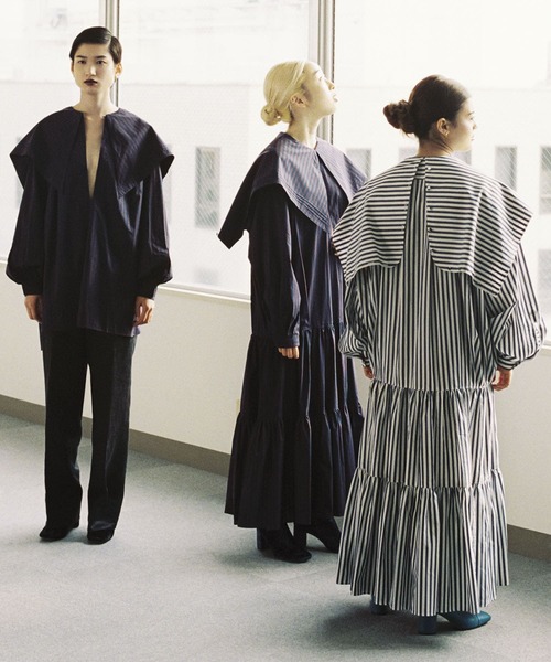 URBAN RESEARCH（アーバンリサーチ）の「iI　big collar blouse（シャツ/ブラウス・レディース・ブルー/ボルドー・ONE）」の19枚目の写真