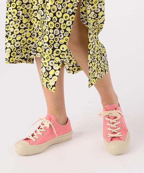 TOMORROWLAND （トゥモローランド）の「【別注】MOONSTAR×TOMORROWLAND ローカットスニーカー（スニーカー・レディース・ピンク・23/24/25）」の2枚目の写真