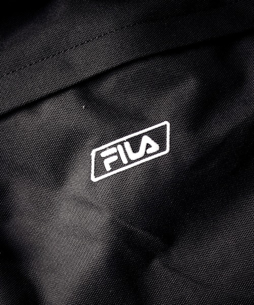 FILA（フィラ）の「ＦＩＬＡ　タックバックパック（バックパック/リュック・メンズ・ブラック×レッド/ブラック×ホワイト・FREE）」の21枚目の写真