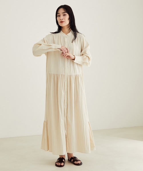 SALON adam et rope'(サロン アダム エ ロペ)の「【洗える】ティアードギャザーロングワンピース(ワンピース・レディース・オフホワイト/ライトグリーン・FREE)」の22枚目の写真