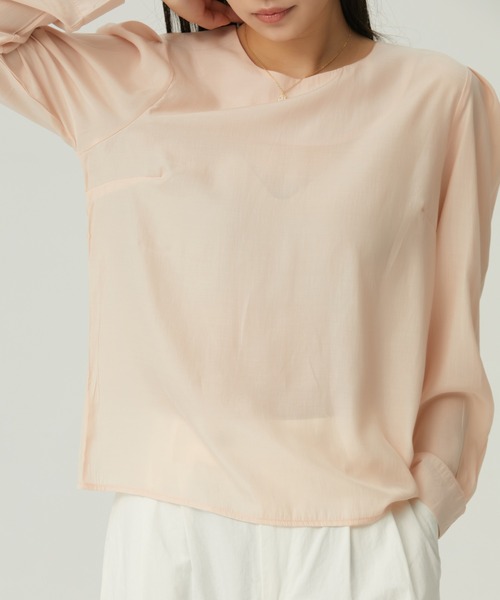 LAFFMO（ラフモ）の「クルーネックギャザースリーブブラウス（シャツ/ブラウス・レディース・ホワイト/ベージュ/ブルー・F）」の20枚目の写真