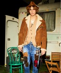 DSQUARED2（ディースクエアード）の「SPORTS JACKETS /SHEARLING ZIP