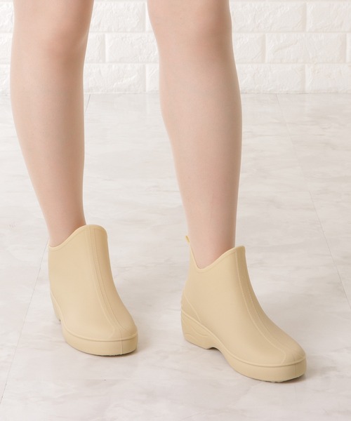 Lace Ladies（レースレディース）の「プルストラップ付きスニーカー風ショートレインブーツ（レインシューズ・レディース・ブラック/アイボリー・23/24/25/22.5/24.5/23.5）」の22枚目の写真