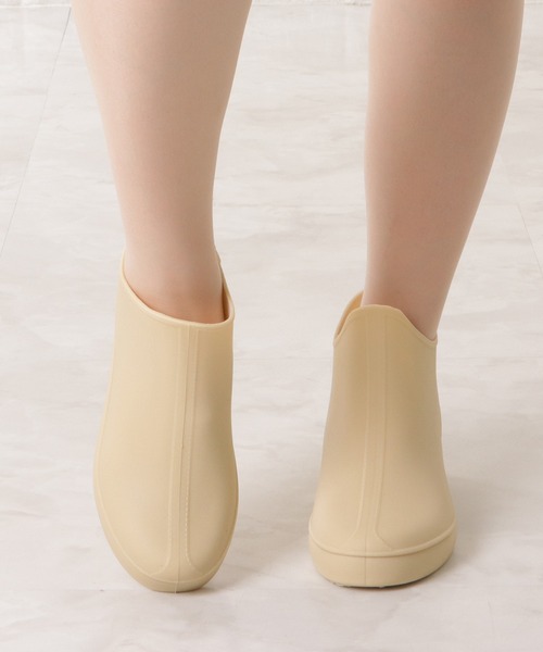 Lace Ladies（レースレディース）の「プルストラップ付きスニーカー風ショートレインブーツ（レインシューズ・レディース・ブラック/アイボリー・23/24/25/22.5/24.5/23.5）」の19枚目の写真