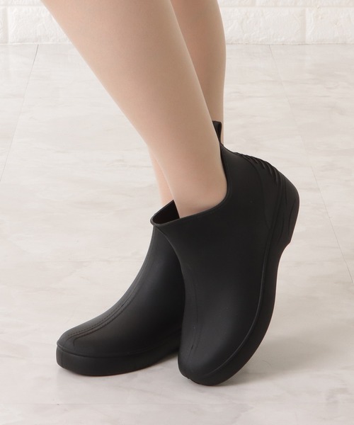 Lace Ladies（レースレディース）の「プルストラップ付きスニーカー風ショートレインブーツ（レインシューズ・レディース・ブラック/アイボリー・23/24/25/22.5/24.5/23.5）」の17枚目の写真