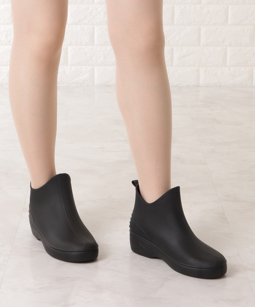 Lace Ladies（レースレディース）の「プルストラップ付きスニーカー風ショートレインブーツ（レインシューズ・レディース・ブラック/アイボリー・23/24/25/22.5/24.5/23.5）」の6枚目の写真