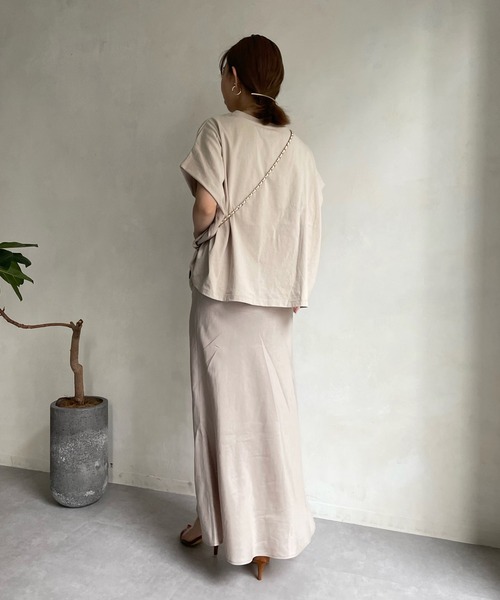 DouDou（ドゥドゥ）の「TOPAZ パールロゴフロッキーTEE（Tシャツ/カットソー・レディース・オフホワイト/ベージュ/チャコールグレー・FREE）」の17枚目の写真