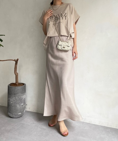 DouDou（ドゥドゥ）の「TOPAZ パールロゴフロッキーTEE（Tシャツ/カットソー・レディース・オフホワイト/ベージュ/チャコールグレー・FREE）」の16枚目の写真