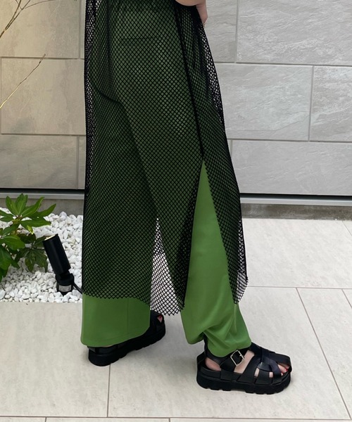 y/m by misato（イムバイミサト）の「カットメッシュロングトップス（ベスト・レディース・ブラック/アイボリー・FREE）」の5枚目の写真