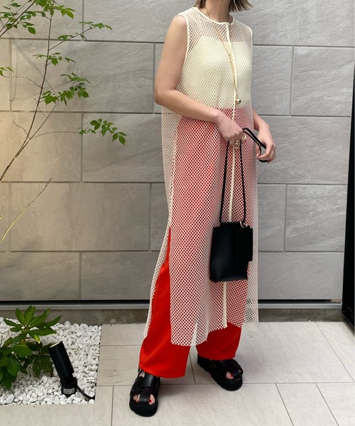 y/m by misato（イムバイミサト）の「カットメッシュロングトップス（ベスト・レディース・ブラック/アイボリー・FREE）」の16枚目の写真