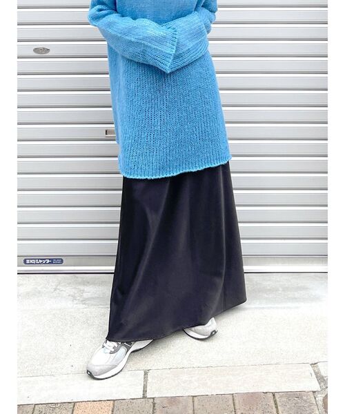 Ungrid（アングリッド）の「サテンフィットマキシスカート（スカート・レディース・ブラック/グリーン/アイボリー・FREE）」の5枚目の写真