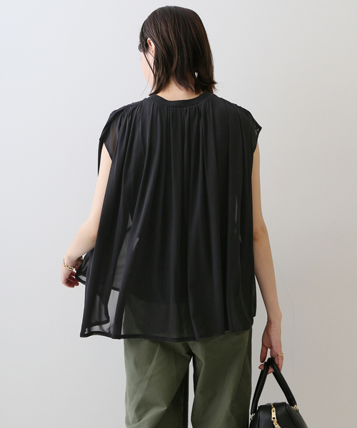 SLOBE IENA(スローブイエナ)の「チュールレイヤードプルオーバー(Tシャツ/カットソー・レディース・チャコールグレー/ブラック・FREE)」の11枚目の写真