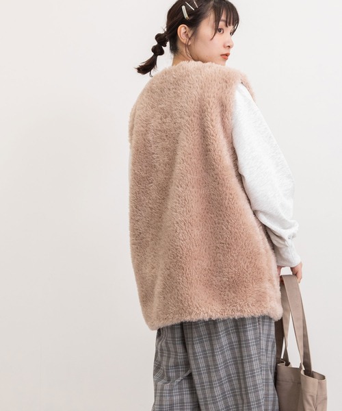POU DOU DOU(プードゥドゥ)の「ファーベスト(ベスト・レディース・ブラウン/アイボリー/ライトピンク・3)」の22枚目の写真