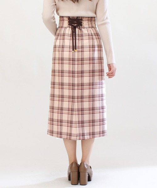 ASTORIA ODIER(アストリアオディール)の「バックスピンドルチェックタイトスカート(スカート・レディース・ブラウン/ベージュ・SMALL/MEDIUM/LARGE)」の5枚目の写真