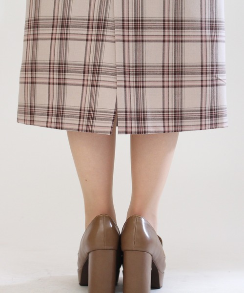 ASTORIA ODIER(アストリアオディール)の「バックスピンドルチェックタイトスカート(スカート・レディース・ブラウン/ベージュ・SMALL/MEDIUM/LARGE)」の8枚目の写真