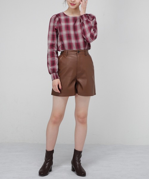 Honeys（ハニーズ）の「合皮ショートパンツ（その他パンツ・レディース・ブラック/ベージュ/ブラウン・S/M/L）」の9枚目の写真