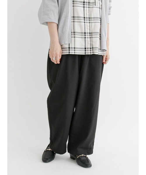 Lugnoncure（ルノンキュール）の「デニム／カラーイージーパンツ（デニムパンツ・レディース・ブラック/ベージュ/ネイビー/オレンジ・ﾌﾘ-）」の2枚目の写真