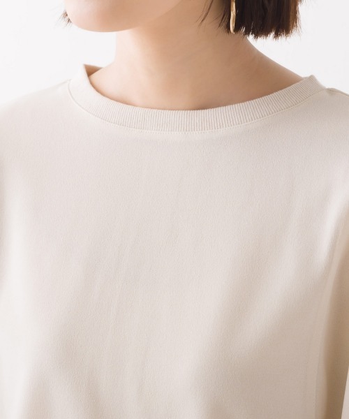 OMNES（オムネス）の「梨地バックヘンリーボリュームスリーブプルオーバー長袖（その他トップス・レディース・ブラック/グリーン/アイボリー/キャメル/ベージュ/ブルー/ピンク・FREE）」の8枚目の写真