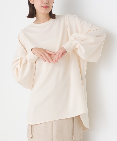 OMNES（オムネス）の「梨地バックヘンリーボリュームスリーブプルオーバー長袖（その他トップス・レディース・ブラック/グリーン/アイボリー/キャメル/ベージュ/ブルー/ピンク・FREE）」の14枚目の写真