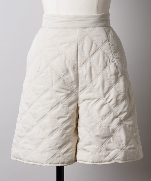 VIOLETTA（ヴィオレッタ）の「キルティングショートパンツ（その他パンツ・レディース・ブラック/アイボリー・S/M）」の4枚目の写真