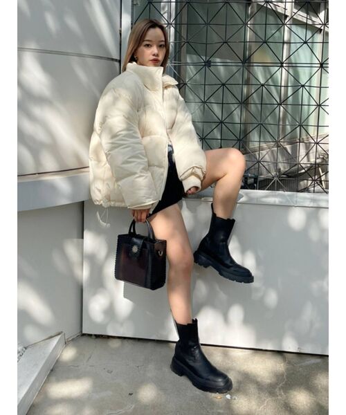 EVRIS（エヴリス）の「ボリュームギャザーダウン【ダウン：60% フェザー：40%】（ダウンジャケット/コート・レディース・ホワイト/ブラック/パープル・FREE）」の16枚目の写真