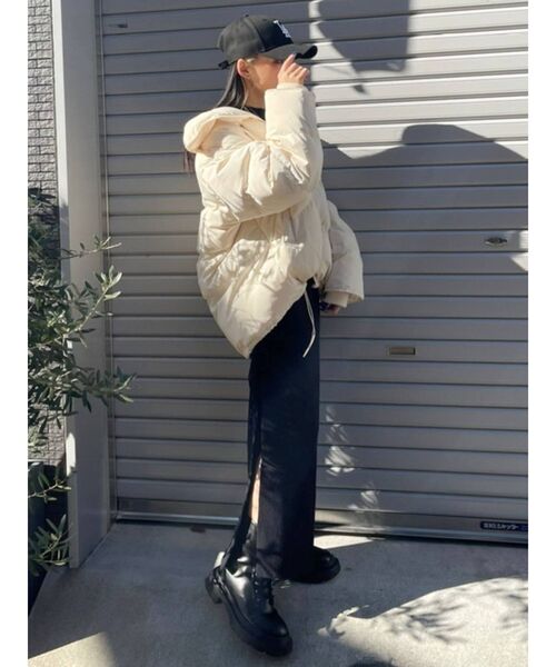 EVRIS（エヴリス）の「ボリュームギャザーダウン【ダウン：60% フェザー：40%】（ダウンジャケット/コート・レディース・ホワイト/ブラック/パープル・FREE）」の20枚目の写真