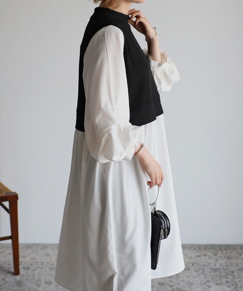 Yucca(ユッカ)の「タック7分袖ドッキングワンピース(ワンピース・レディース・アイボリー/ホワイト・MEDIUM/LARGE)」の7枚目の写真