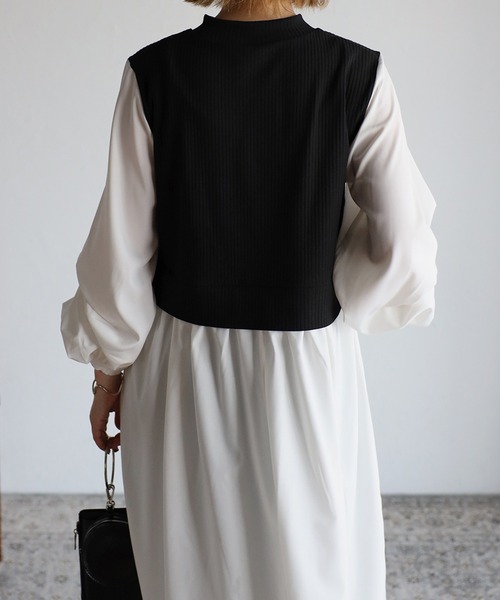 Yucca(ユッカ)の「タック7分袖ドッキングワンピース(ワンピース・レディース・アイボリー/ホワイト・MEDIUM/LARGE)」の5枚目の写真