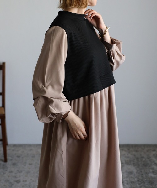 Yucca(ユッカ)の「タック7分袖ドッキングワンピース(ワンピース・レディース・アイボリー/ホワイト・MEDIUM/LARGE)」の11枚目の写真