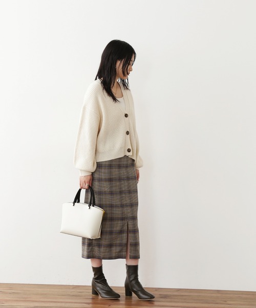 N.（N. Natural Beauty Basic）（エヌエヌナチュラルビューティーベーシック）の「サイドカラーリングミニショルダーバッグ（トートバッグ・レディース・ホワイト/ブラック/ベージュ・ﾌﾘ-）」の4枚目の写真