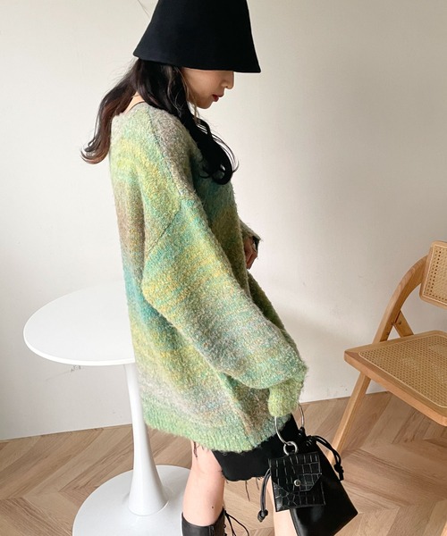 WEGO（ウィゴー）の「WEGO/グラデーションビッグニット（ニット/セーター・レディース・グリーン/オレンジ・FREE）」の5枚目の写真