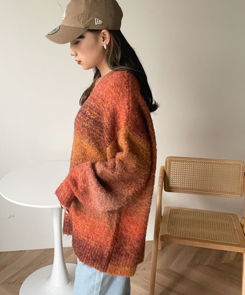 WEGO（ウィゴー）の「WEGO/グラデーションビッグニット（ニット/セーター・レディース・グリーン/オレンジ・FREE）」の8枚目の写真