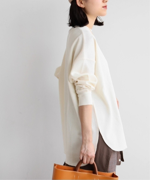JOURNAL STANDARD relume（ジャーナルスタンダード　レリューム）の「《追加4》TCワッフルオーバーサイズロングスリーブTシャツ（Tシャツ/カットソー・レディース・ホワイト系その他/オートミール/ネイビー/ベージュ系その他/チャコールグレー/ブルー・FREE）」の21枚目の写真