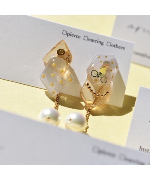 tone(トーン)の「【aruune】Osapo/ピアス(2way)(MA)(ピアス(両耳用)・レディース・イエロー/ブルー・FREE)」の3枚目の写真