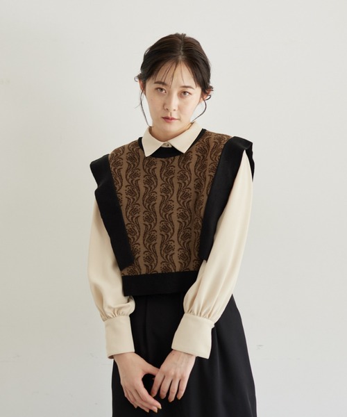 idem（イデム）の「tulip jacquard vest/オリジナルジャガードニットベスト（ベスト・レディース・グリーン/ベージュ/グレー・FREE）」の17枚目の写真