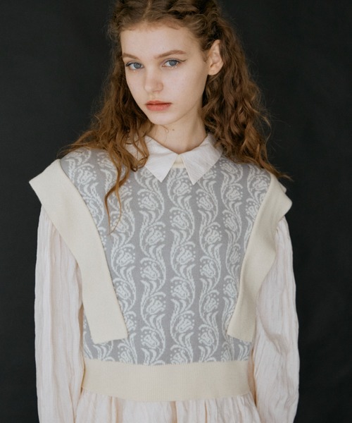 idem（イデム）の「tulip jacquard vest/オリジナルジャガードニットベスト（ベスト・レディース・グリーン/ベージュ/グレー・FREE）」の6枚目の写真