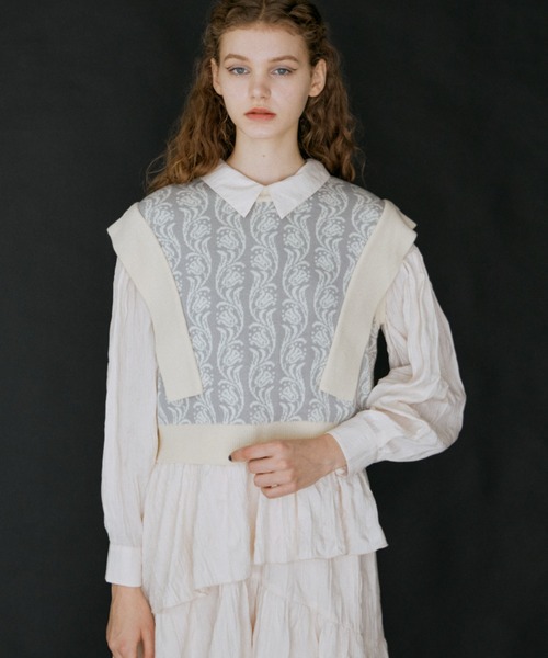 idem（イデム）の「tulip jacquard vest/オリジナルジャガードニットベスト（ベスト・レディース・グリーン/ベージュ/グレー・FREE）」の7枚目の写真