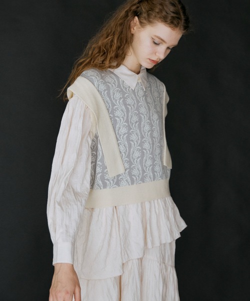 idem（イデム）の「tulip jacquard vest/オリジナルジャガードニットベスト（ベスト・レディース・グリーン/ベージュ/グレー・FREE）」の8枚目の写真