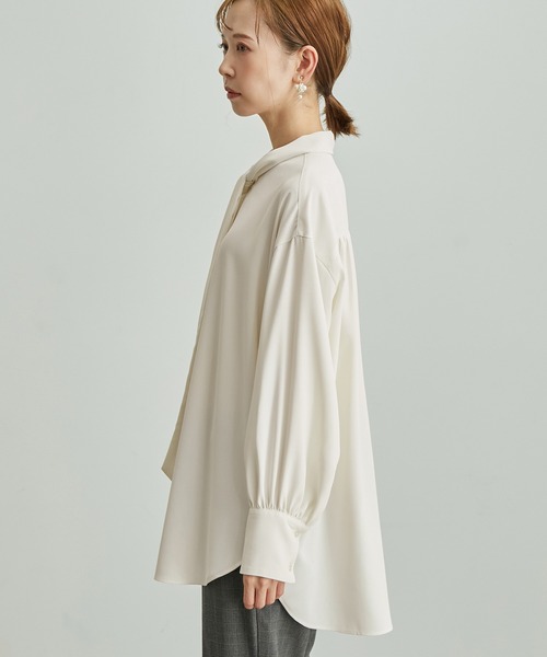 ROPE' PICNIC（ロペピクニック）の「【WEB限定】ミドル丈きれいめブラウス（シャツ/ブラウス・レディース・オフホワイト/ライトグレー/ネイビー・38）」の21枚目の写真