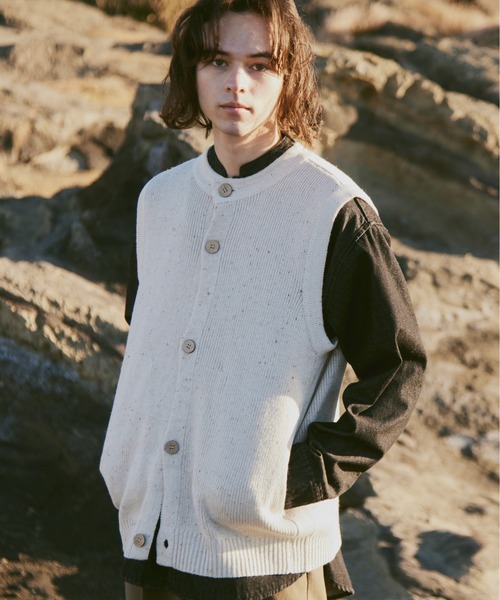 CASPER JOHN(キャスパージョン)の「Nep knit vest/ネップニットベスト(ベスト・メンズ・ブルー/アイボリー・SMALL/MEDIUM/LARGE)」の1枚目の写真