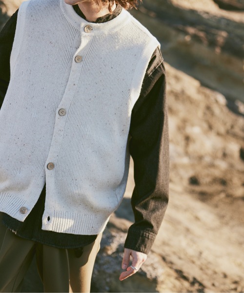CASPER JOHN(キャスパージョン)の「Nep knit vest/ネップニットベスト(ベスト・メンズ・ブルー/アイボリー・SMALL/MEDIUM/LARGE)」の8枚目の写真