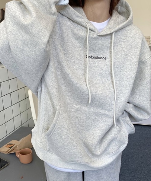 AsRiRe(アスリレイ)の「【AsRiRe】ロゴプリントオーバーサイズ裏起毛パーカ-(パーカー・レディース・ホワイト/グレー/ダークグレー・M)」の11枚目の写真
