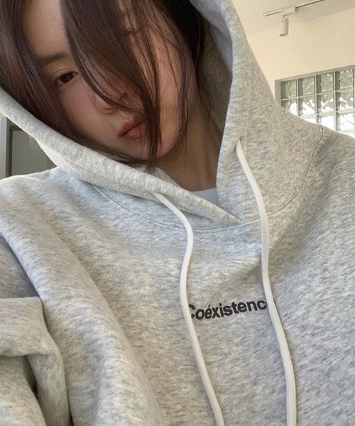 AsRiRe(アスリレイ)の「【AsRiRe】ロゴプリントオーバーサイズ裏起毛パーカ-(パーカー・レディース・ホワイト/グレー/ダークグレー・M)」の17枚目の写真