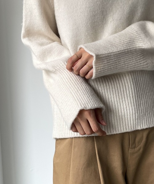 CANAL JEAN(キャナルジーン)の「El mar ボリュームスリーブハイネックニット(ニット/セーター・レディース・アイボリー/ブラック・ONE SIZE)」の11枚目の写真