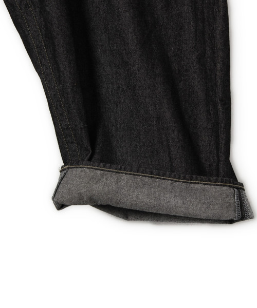 ANREALAGE(アンリアレイジ)の「ビッグウエストデニムパンツ(デニムパンツ・メンズ・ネイビー・1)」の4枚目の写真