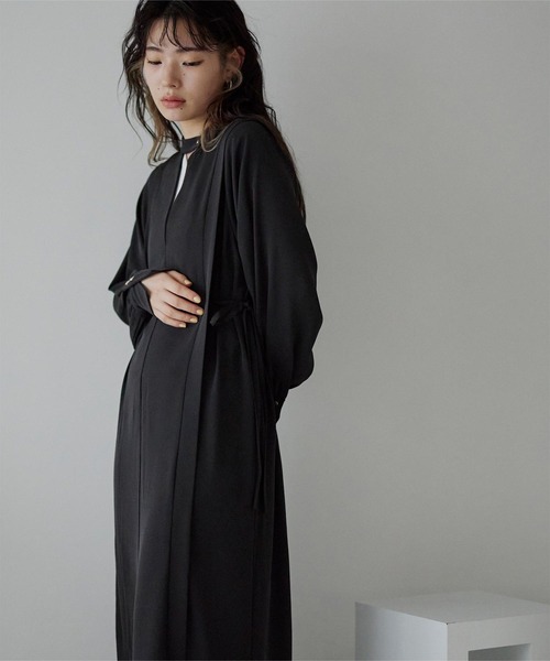 miette(ミエット)の「サイドリボンVネックワンピース(ワンピース・レディース・パープル/ブルー/ブラック・FREE)」の4枚目の写真